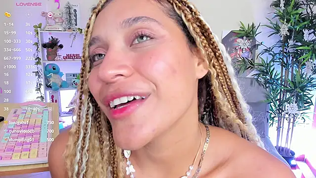 natty romanof 18 online show from 01.08.25