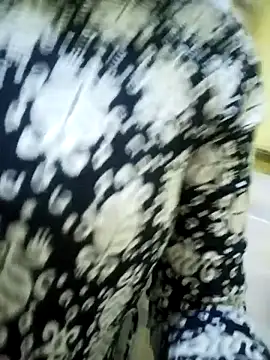 Snapshot of heenage chatting on 02.25.25 heenage online show from 02.25.25