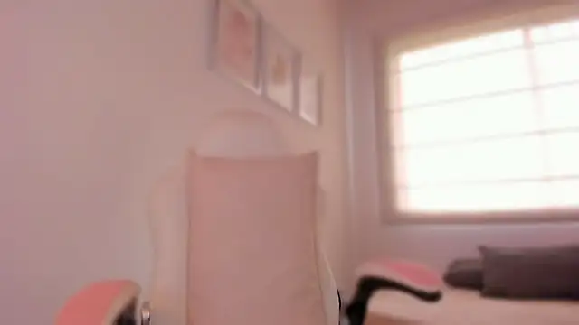 valeriaU online show from 10.20.25