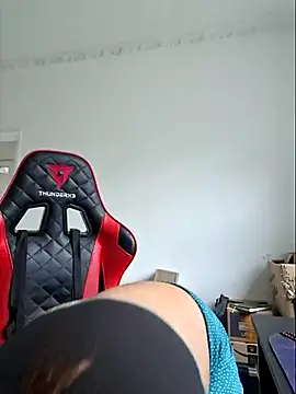 luuhcat09 online show from 03.17.25