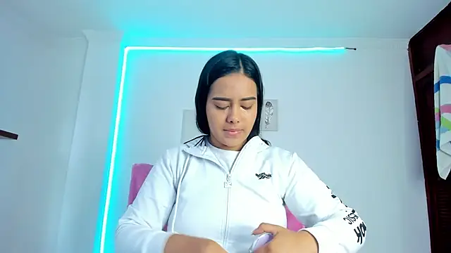 anniesweet- online show from 04.23.26