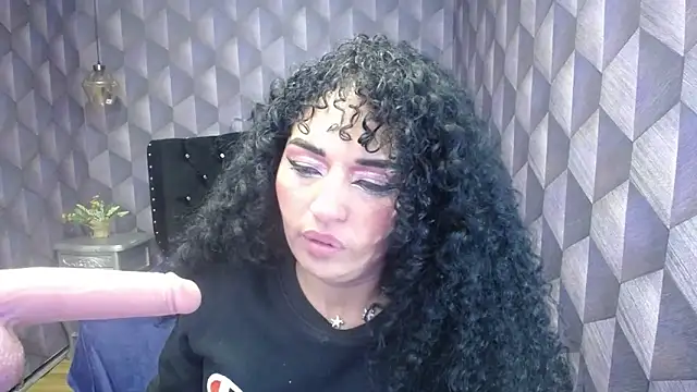 Snapshot of Sofiacowperx chatting on 01.27.25 Sofiacowperx online show from 01.27.25