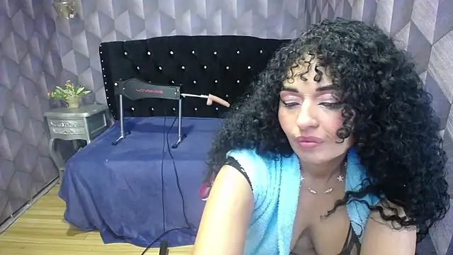 Snapshot of Sofiacowperx chatting on 01.27.25 Sofiacowperx online show from 01.27.25