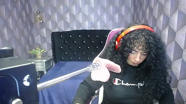 Snapshot of Sofiacowperx chatting on 01.27.25 Sofiacowperx online show from 01.27.25