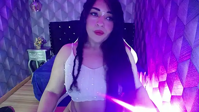 Snapshot of Sofiacowperx chatting on 02.22.25 Sofiacowperx online show from 02.22.25