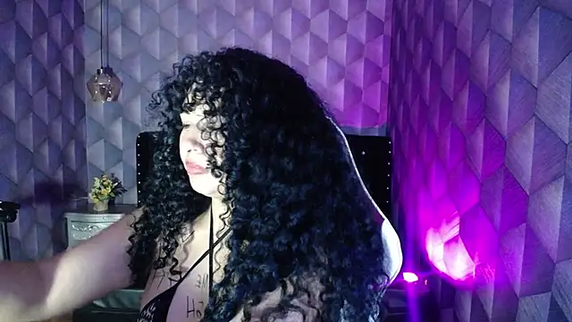 Snapshot of Sofiacowperx chatting on 02.24.25 Sofiacowperx online show from 02.24.25