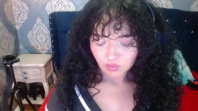 Snapshot of Sofiacowperx chatting on 07.30.26 Sofiacowperx online show from 07.30.26