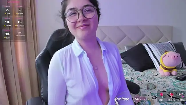 Snapshot of Lau_Bee chatting on 01.17.25 Lau Bee online show from 01.17.25