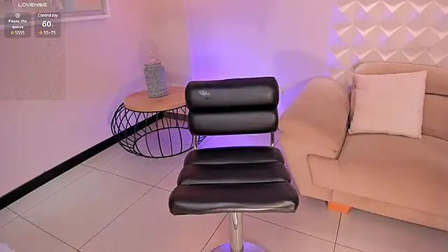 Snapshot of SavannahStorm chatting on 02.24.25 SavannahStorm online show from 02.24.25