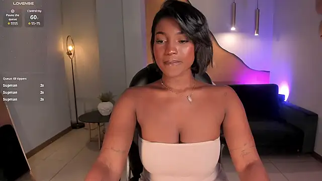 Snapshot of SavannahStorm chatting on 03.14.25 SavannahStorm online show from 03.14.25