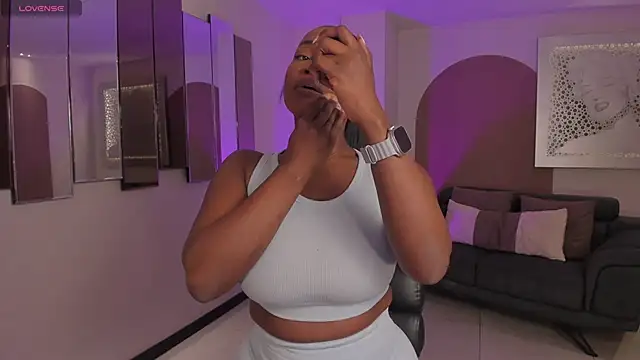 SavannahStorm online show from 12.03.25