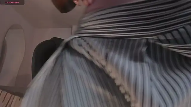 SavannahStorm online show from 12.15.25