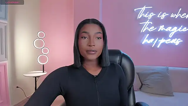 SavannahStorm online show from 06.19.26