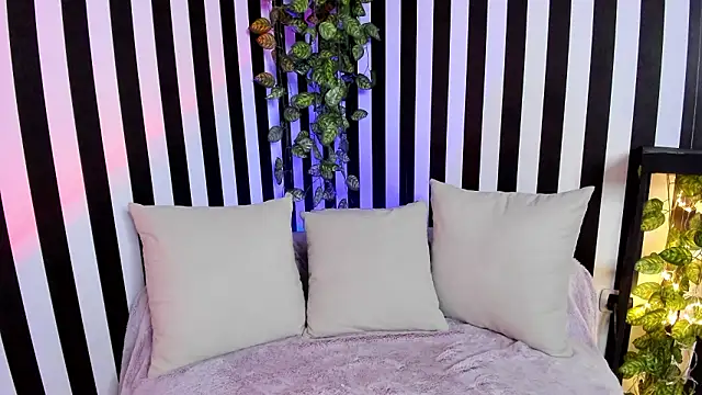 liz goth online show from 01.13.26