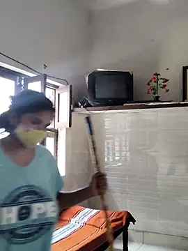 illay love online show from 09.14.25