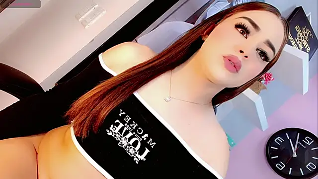 Sophia-Isabella online show from 03.11.25