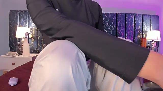 Snapshot of Sophia_Lemos chatting on 11.26.25 Sophia Lemos online show from 11.26.25