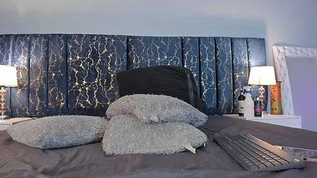 Sophia Lemos online show from 01.17.26