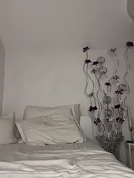 Helena7077 online show from 04.28.26