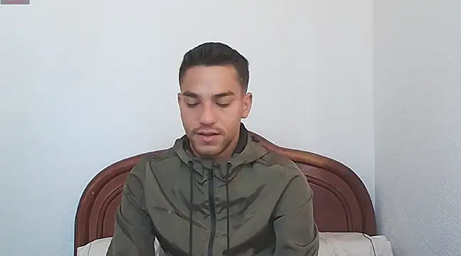 Snapshot of Leandro_valenzuela chatting on 02.03.25 Leandro valenzuela online show from 02.03.25