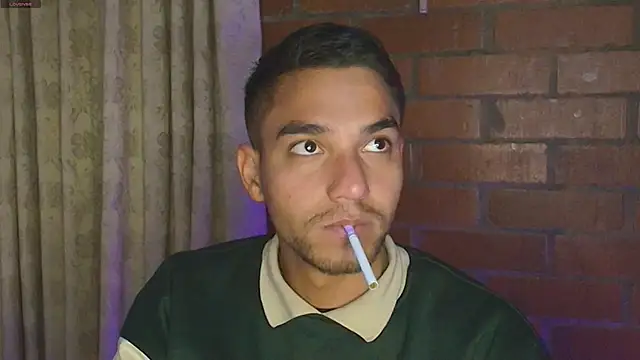 Snapshot of Leandro_valenzuela chatting on 02.06.25 Leandro valenzuela online show from 02.06.25