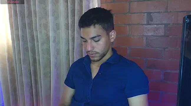 Snapshot of Leandro_valenzuela chatting on 02.12.25 Leandro valenzuela online show from 02.12.25