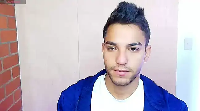 Snapshot of Leandro_valenzuela chatting on 03.06.25 Leandro valenzuela online show from 03.06.25