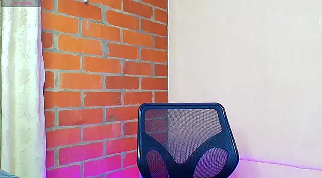 Snapshot of Leandro_valenzuela chatting on 03.06.25 Leandro valenzuela online show from 03.06.25