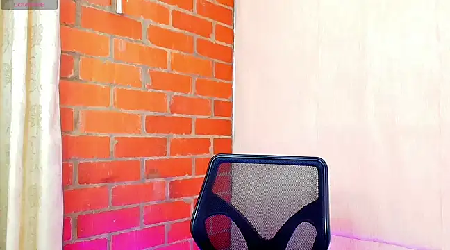 Snapshot of Leandro_valenzuela chatting on 03.13.25 Leandro valenzuela online show from 03.13.25