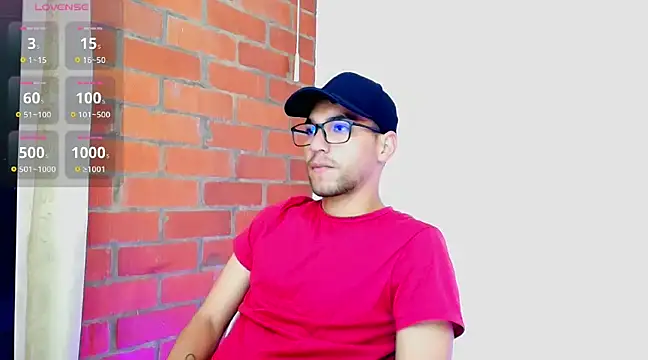 Snapshot of Leandro_valenzuela chatting on 03.19.25 Leandro valenzuela online show from 03.19.25