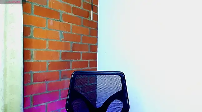 Snapshot of Leandro_valenzuela chatting on 03.21.25 Leandro valenzuela online show from 03.21.25