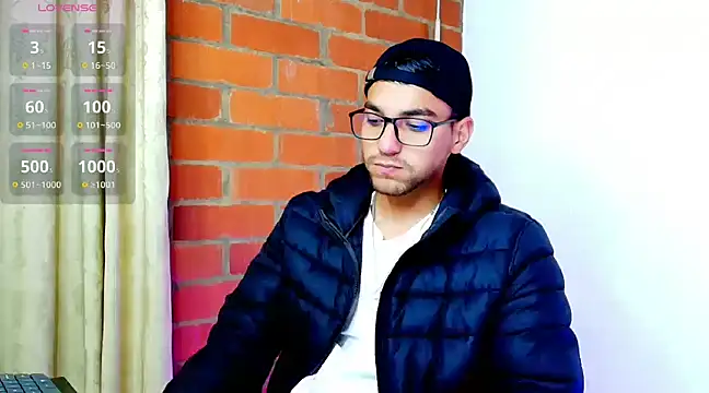 Snapshot of Leandro_valenzuela chatting on 03.22.25 Leandro valenzuela online show from 03.22.25