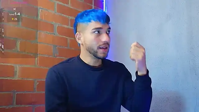 Snapshot of Leandro_valenzuela chatting on 11.19.25 Leandro valenzuela online show from 11.19.25