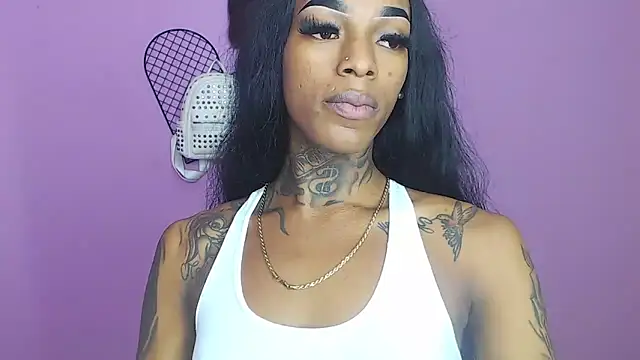 Snapshot of badgirls_cx chatting on 12.20.24 badgirls cx online show from 12.20.24