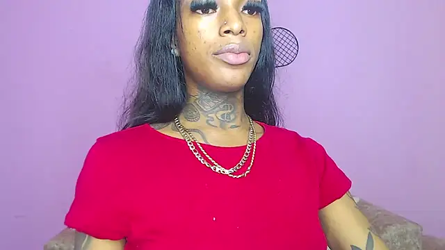 Snapshot of badgirls_cx chatting on 02.18.25 badgirls cx online show from 02.18.25