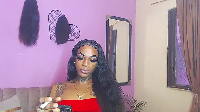 Snapshot of badgirls_cx chatting on 09.20.25 badgirls cx online show from 09.20.25