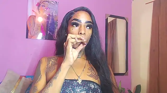 Snapshot of badgirls_cx chatting on 11.09.25 badgirls cx online show from 11.09.25