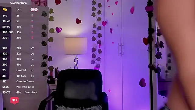 BonnieAnderson  online show from 02.06.25