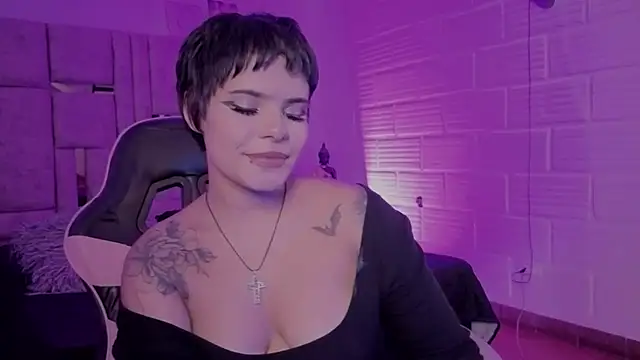 Snapshot of BonnieAnderson_ chatting on 06.16.26 BonnieAnderson online show from 06.16.26