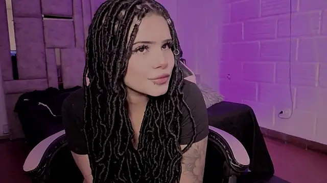 Snapshot of BonnieAnderson_ chatting on 07.14.26 BonnieAnderson online show from 07.14.26