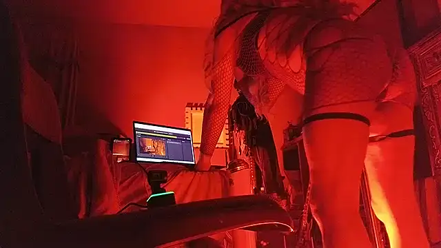 Sandrasaa online show from 11.30.25