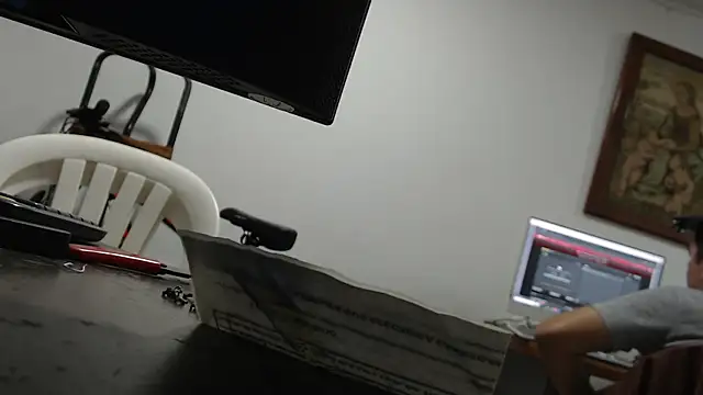 Jhonatan Morales S online show from 03.13.25