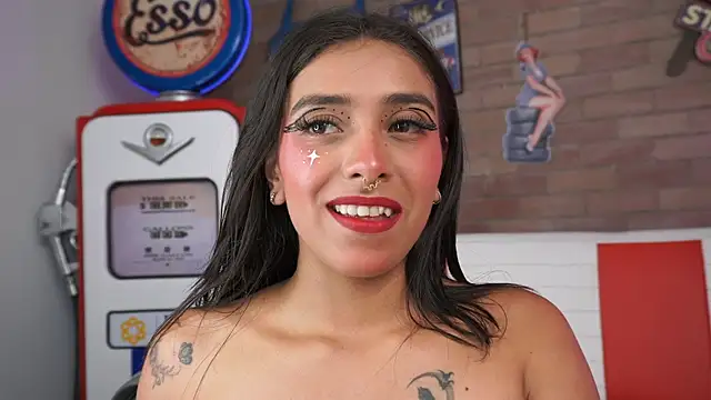 miss collins online show from 05.15.26