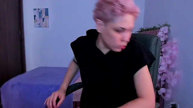 Charlee pink online show from 12.17.25