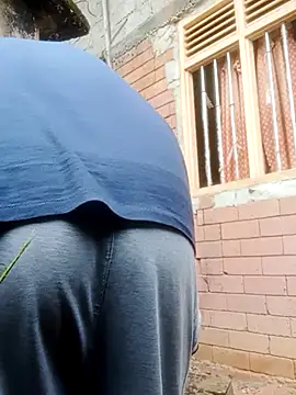 Snapshot of walkollanew99 chatting on 02.15.26 walkollanew99 online show from 02.15.26