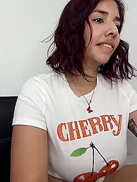 LucyMartelli online show from 02.06.25