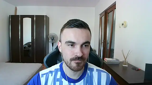 Snapshot of mu5clemania2 chatting on 03.04.26 mu5clemania2 online show from 03.04.26