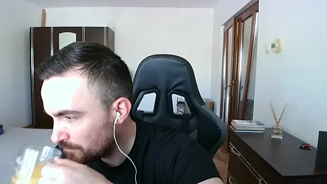 Snapshot of mu5clemania2 chatting on 03.11.26 mu5clemania2 online show from 03.11.26