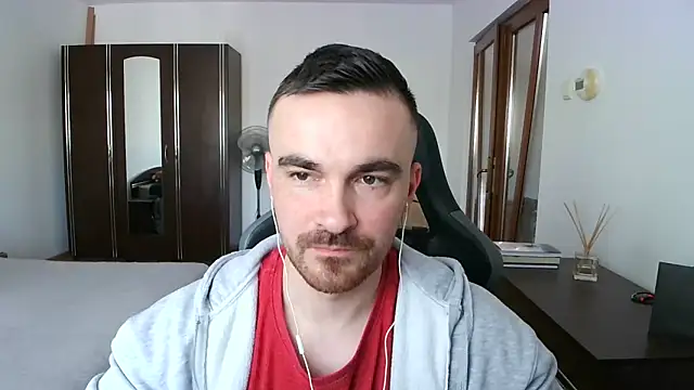 Snapshot of mu5clemania2 chatting on 03.15.26 mu5clemania2 online show from 03.15.26