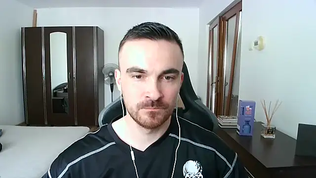 Snapshot of mu5clemania2 chatting on 04.07.26 mu5clemania2 online show from 04.07.26